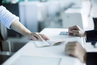 上海居轉(zhuǎn)戶(hù)政策2020年到期？詳細(xì)辦理流程與科技中介服務(wù)全解析